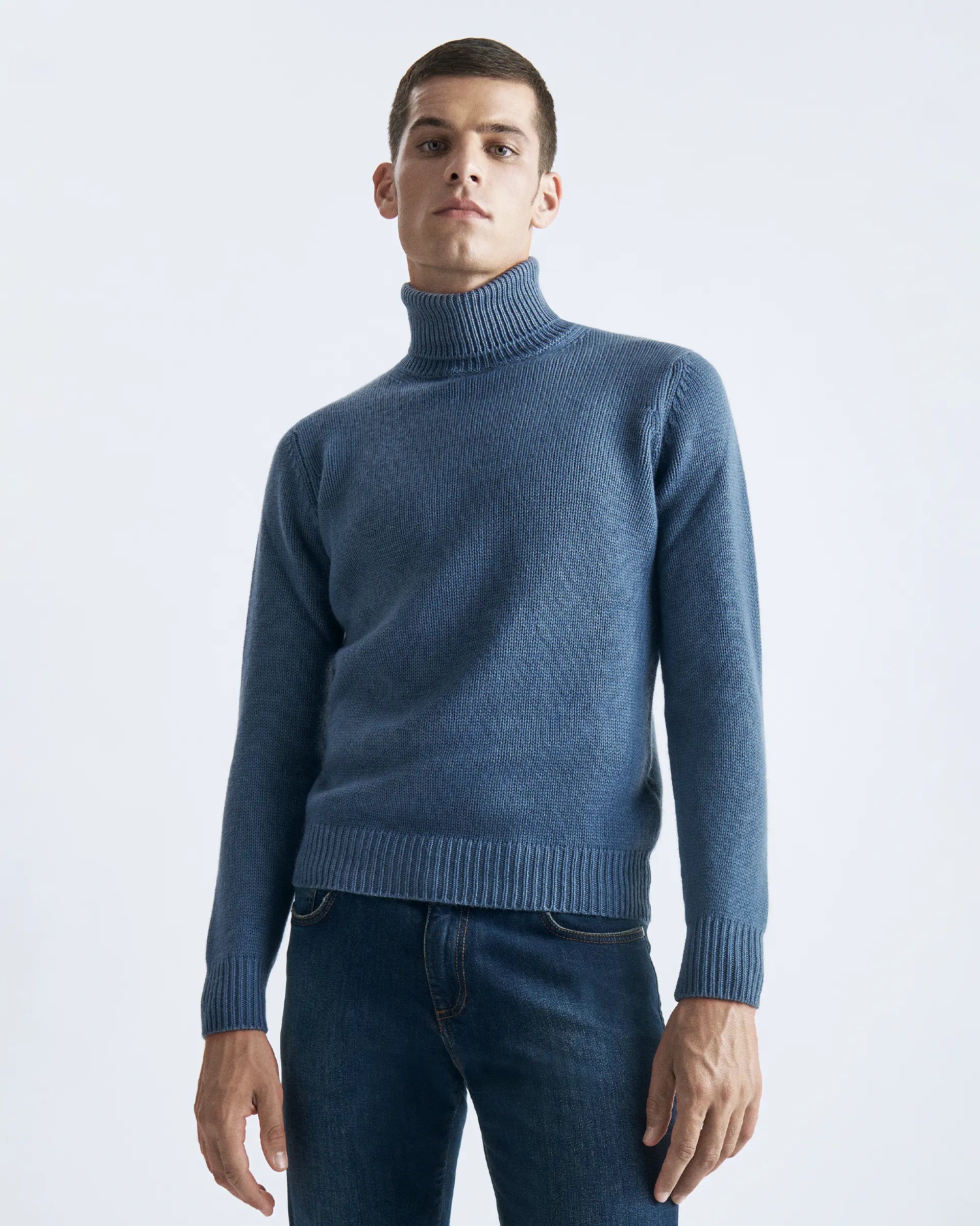 Blue Turtleneck in wool silk and cashmere