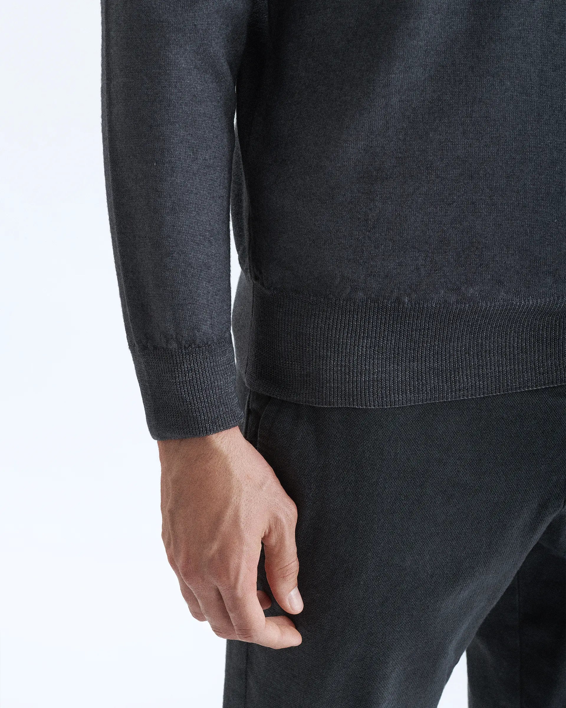 Charcoal grey Merino Wool - Crewneck sweaters