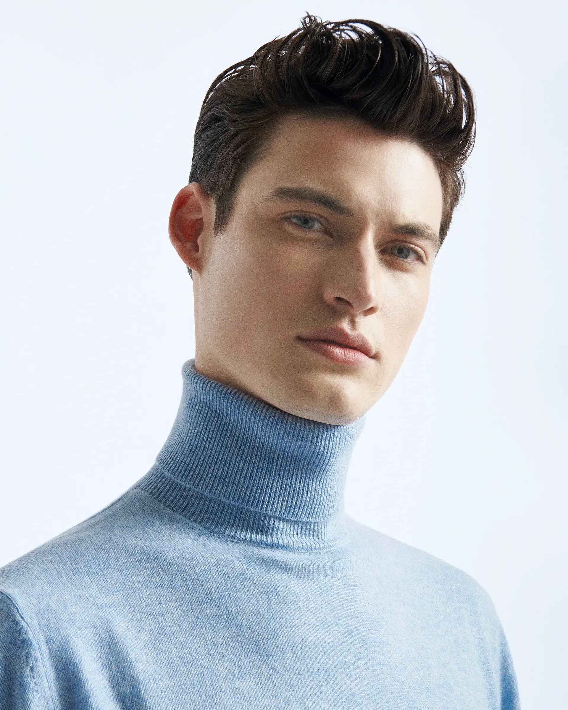 Light Blue Cashmere Turleneck Sweaters