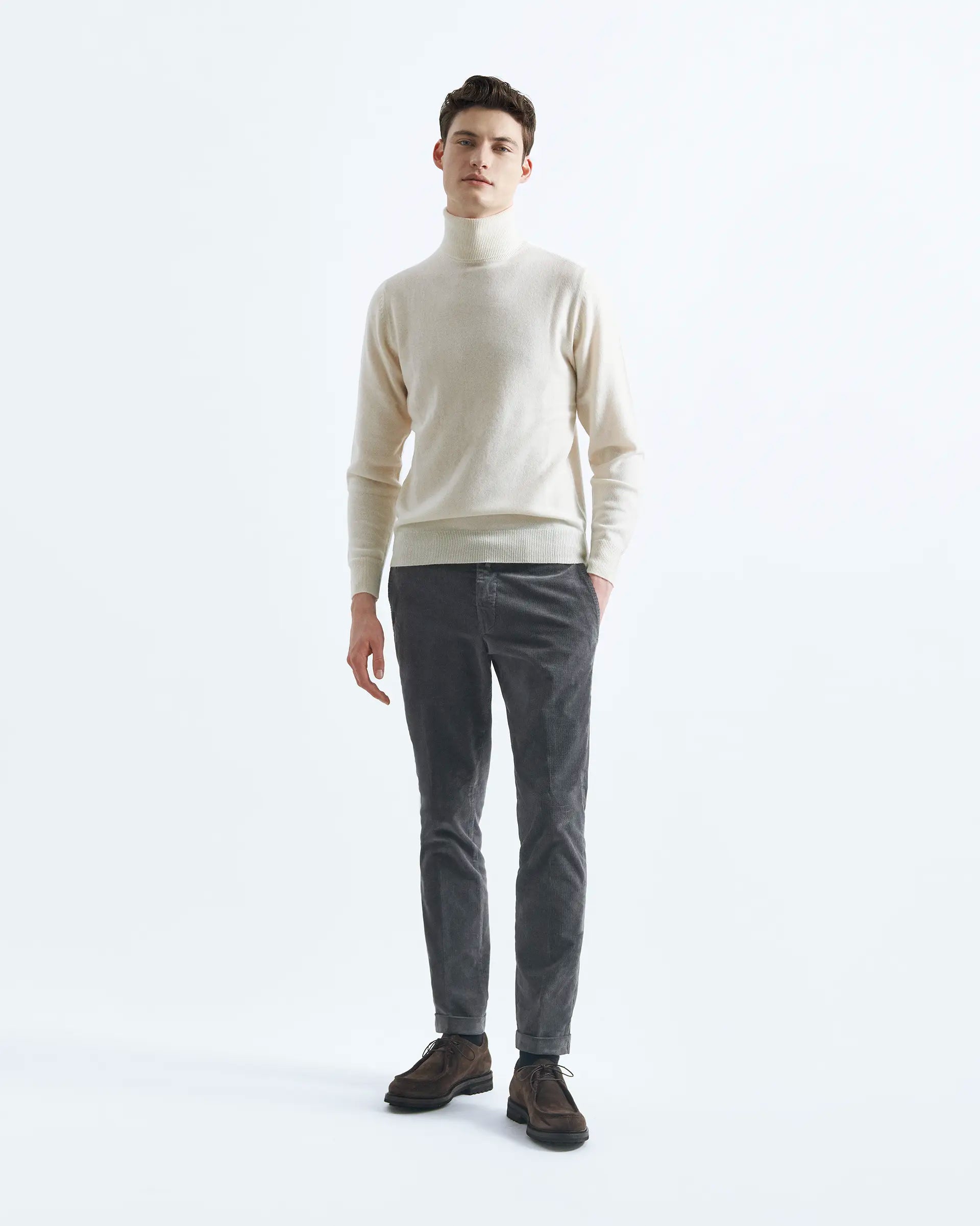 Cream Cashmere Turleneck Sweaters