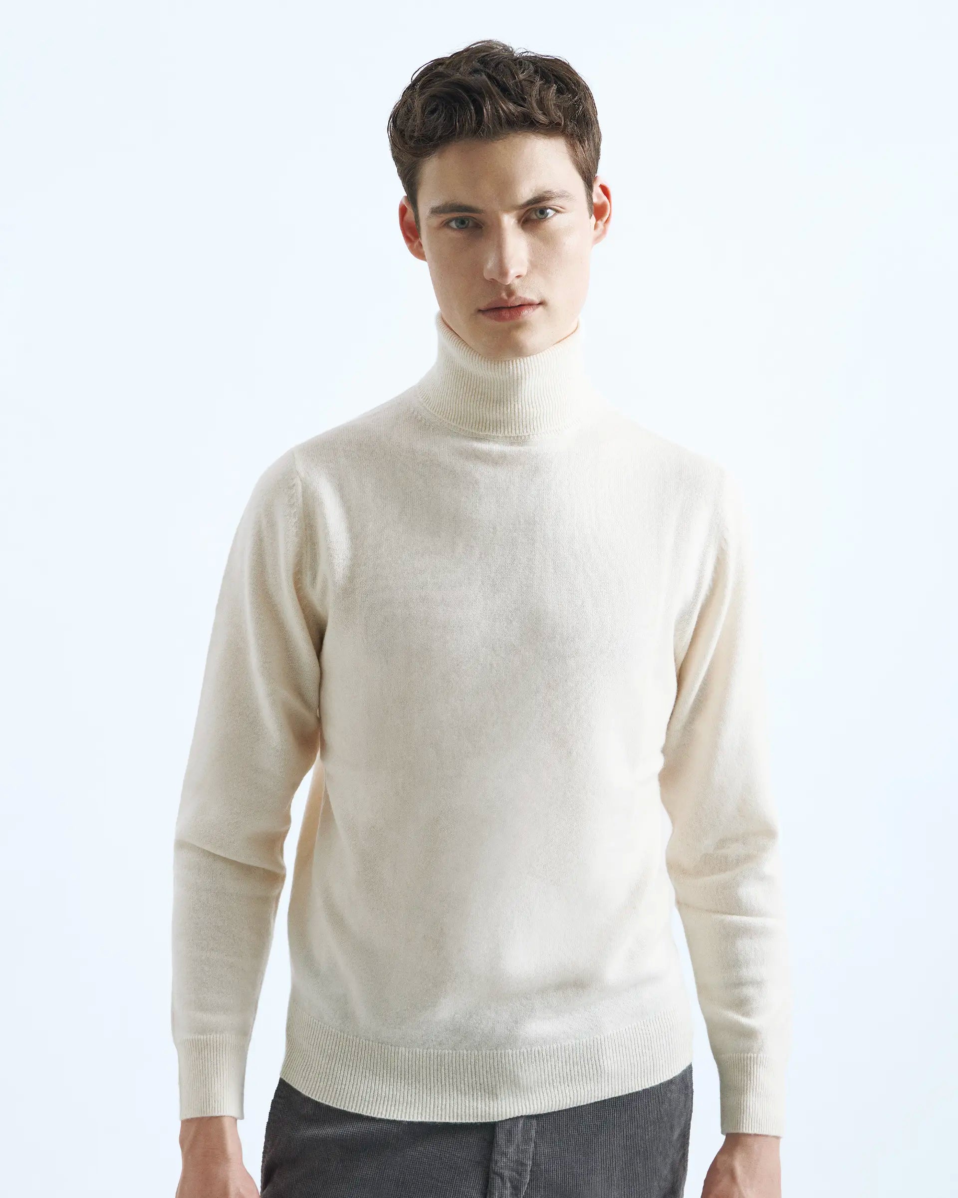 Cream Cashmere Turleneck Sweaters