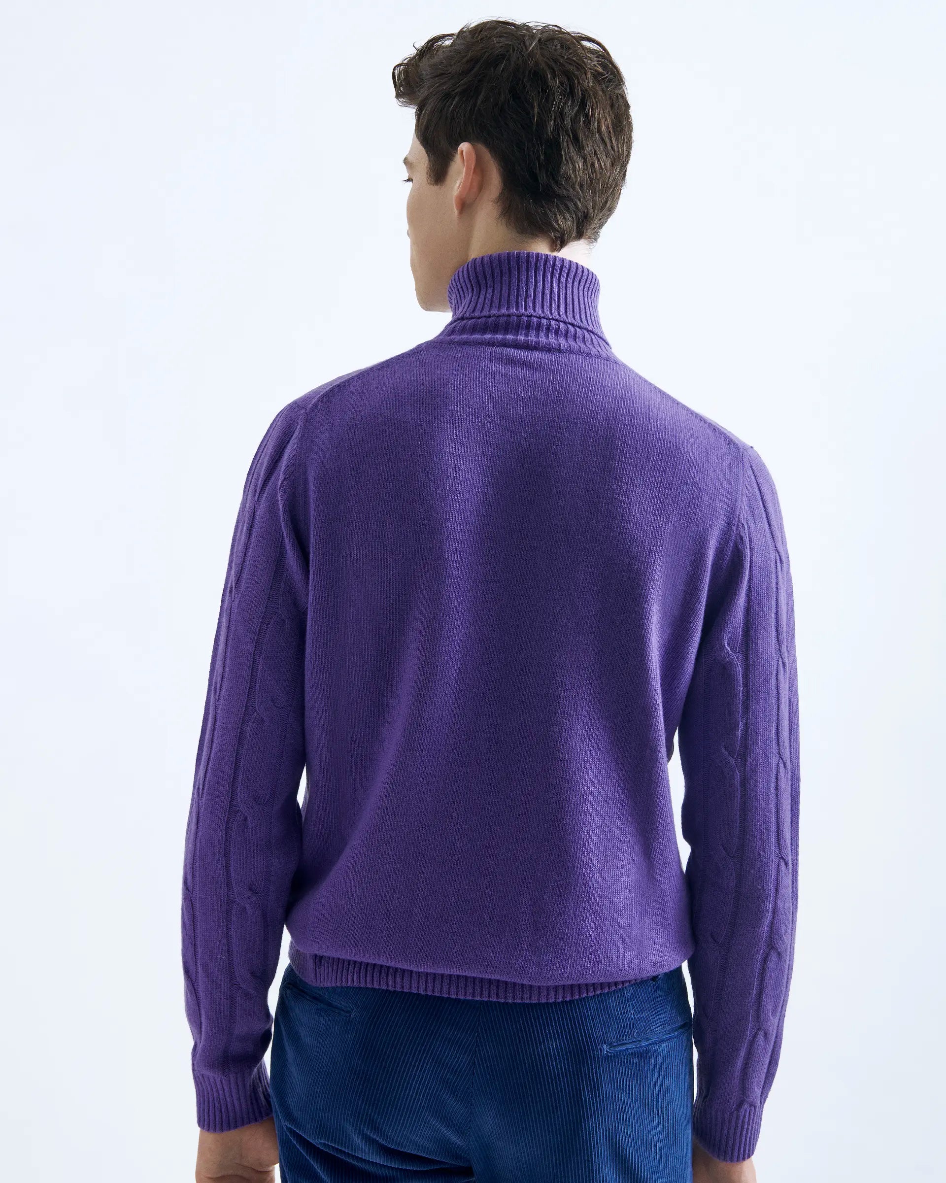 Purple turtleneck in cashmere blend with braided workmanship