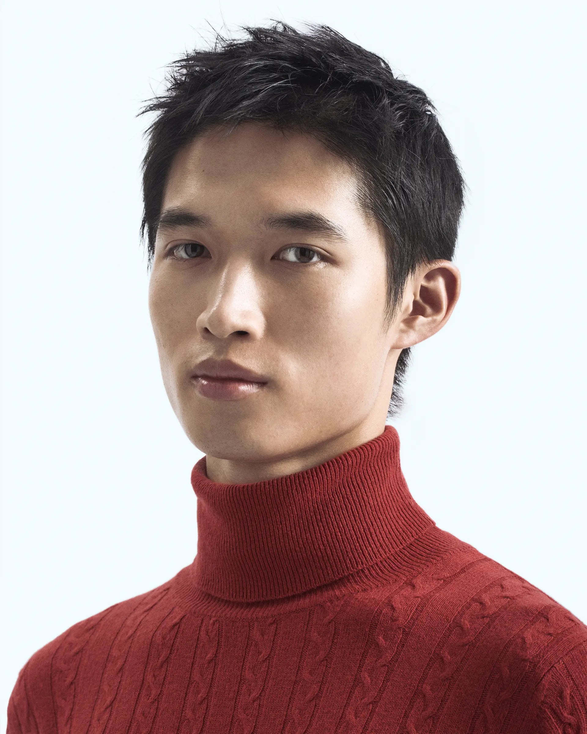 Ruby Red Cashmere Blend with braided workmanship Turtleneck