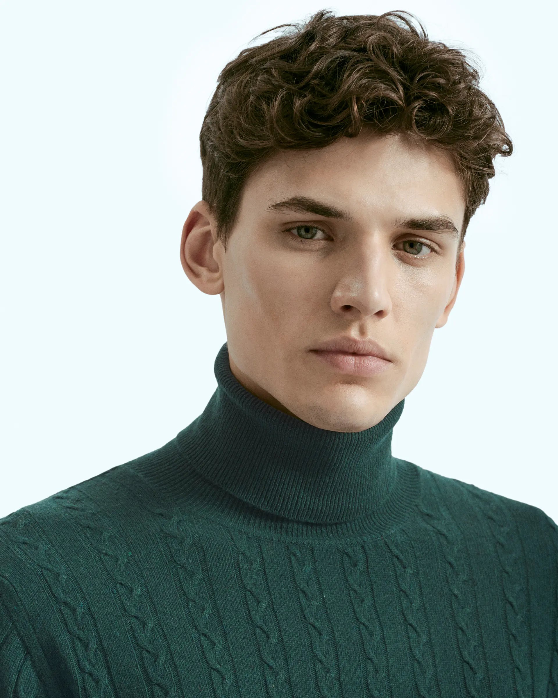 Green Cashmere Blend with braided workmanship Turtleneck