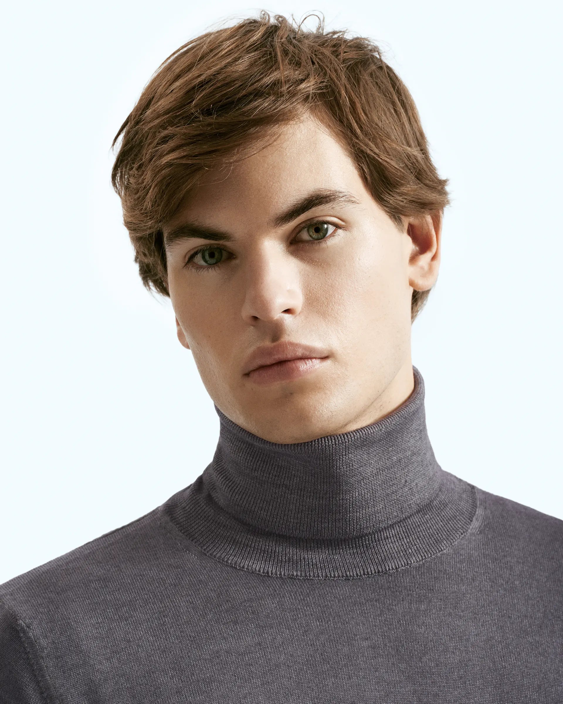 Charcoal Grey Turtleneck Merinos Wool Sweater