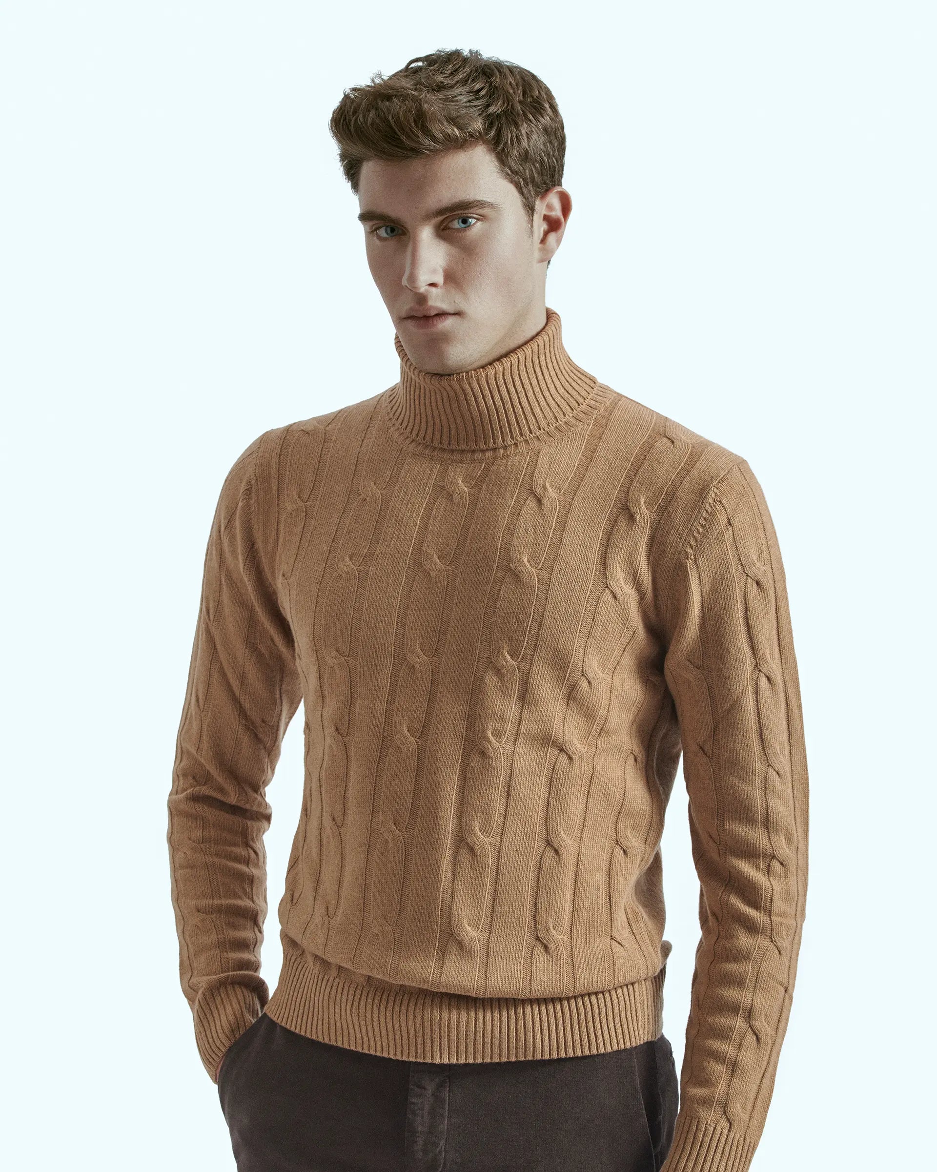 Camel turtleneck in cashmere blend with braided workmanship