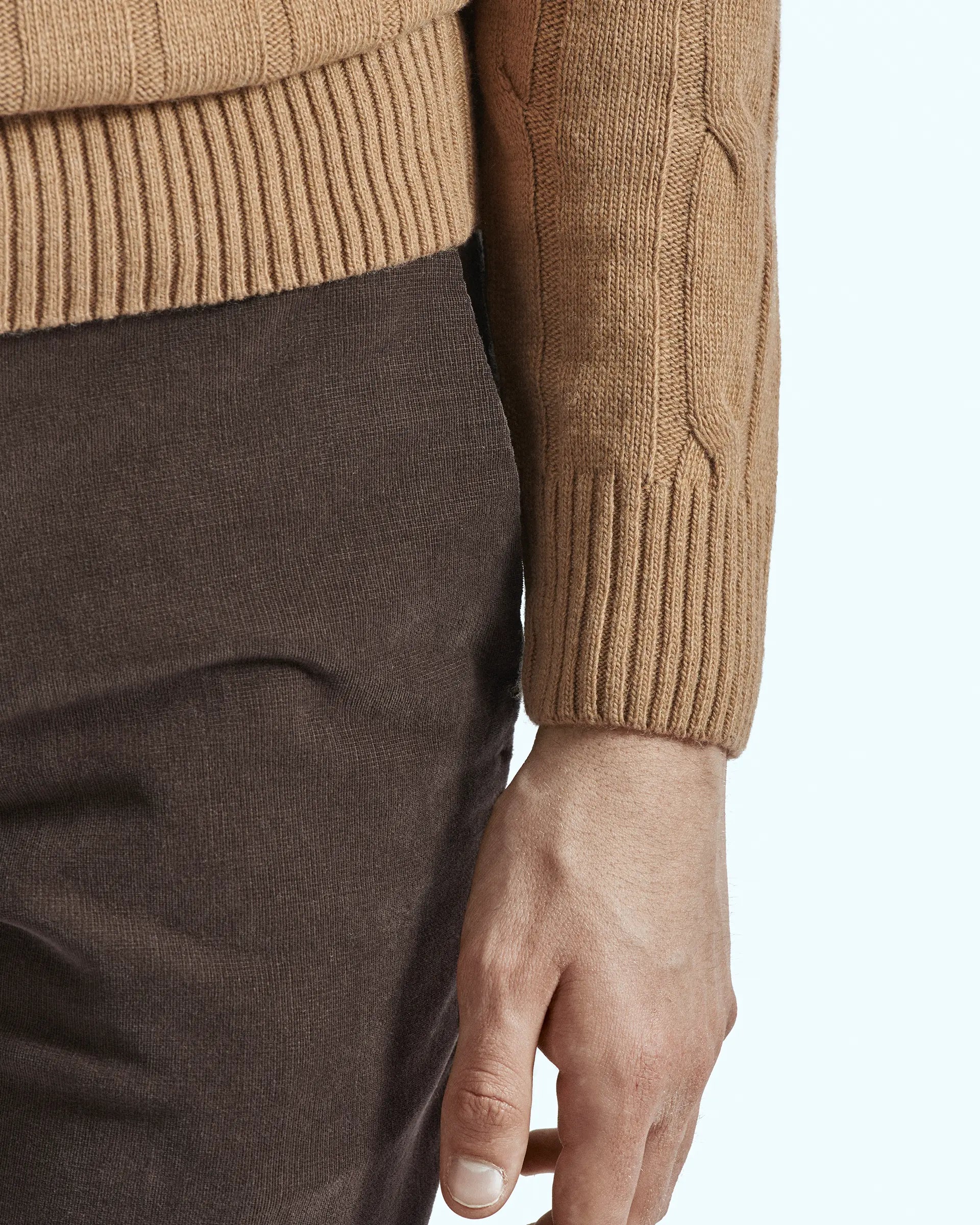 Camel turtleneck in cashmere blend with braided workmanship