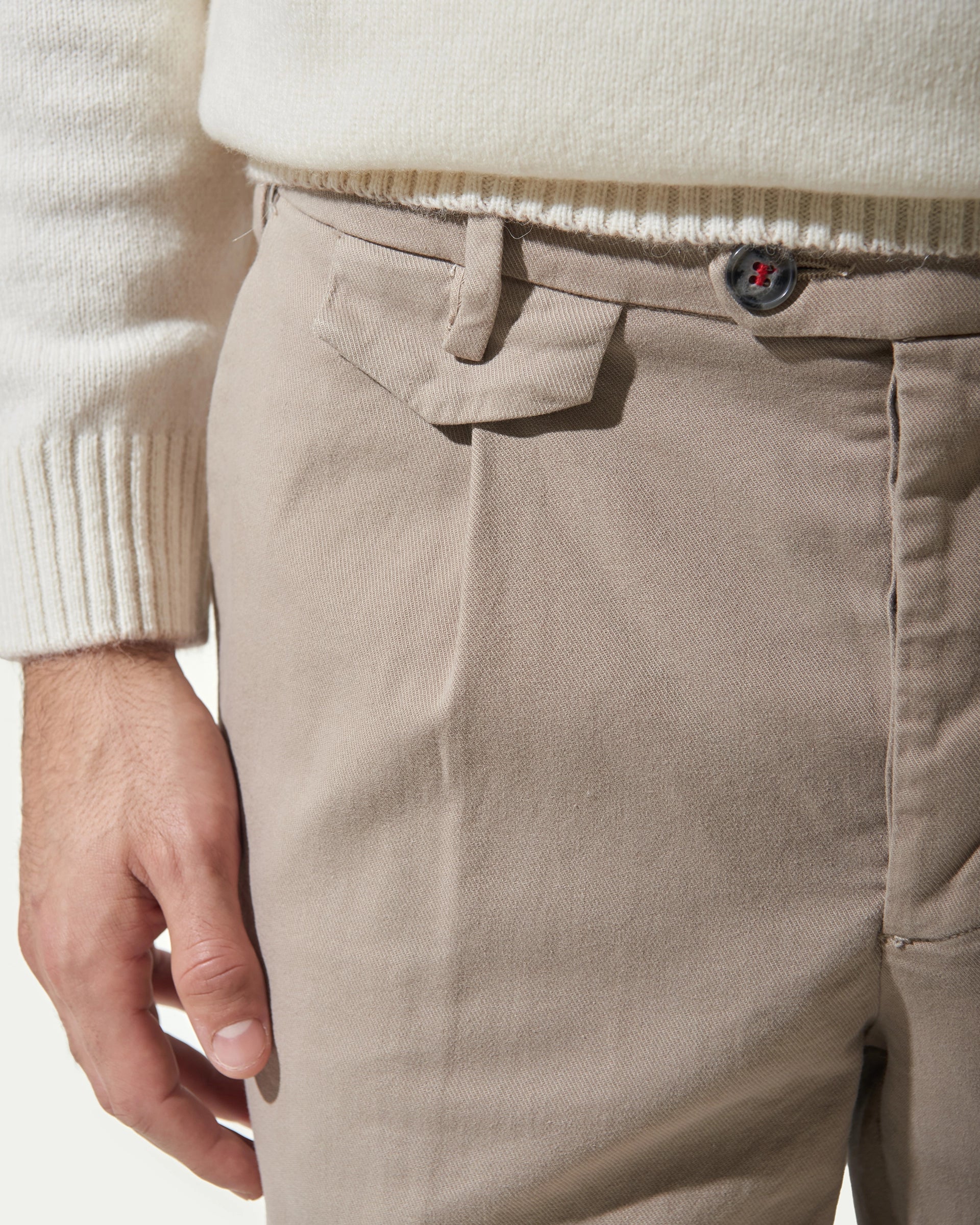 Beige Carrot  stretch cotton with pleats and button placket pants