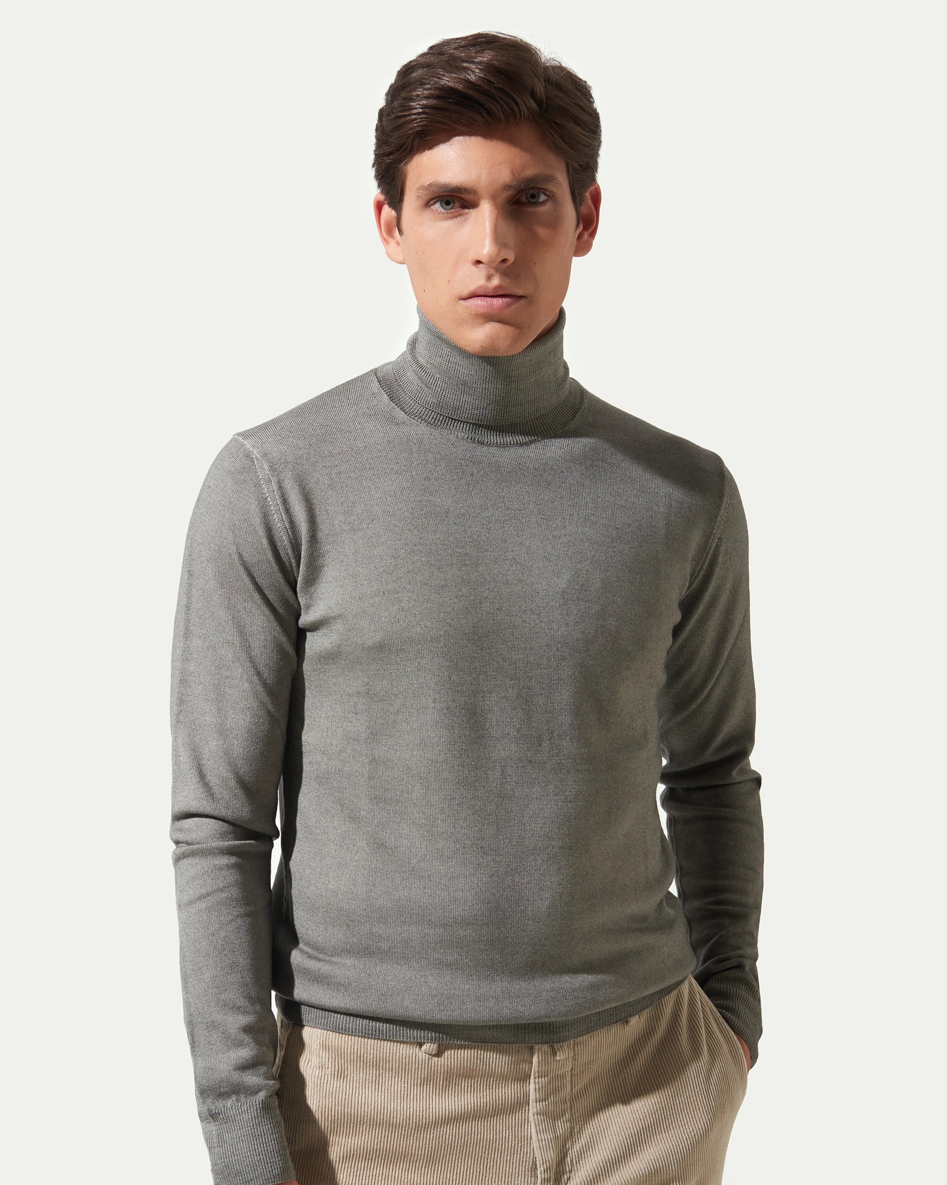 Army Green Merinos Wool turtleneck Sweater