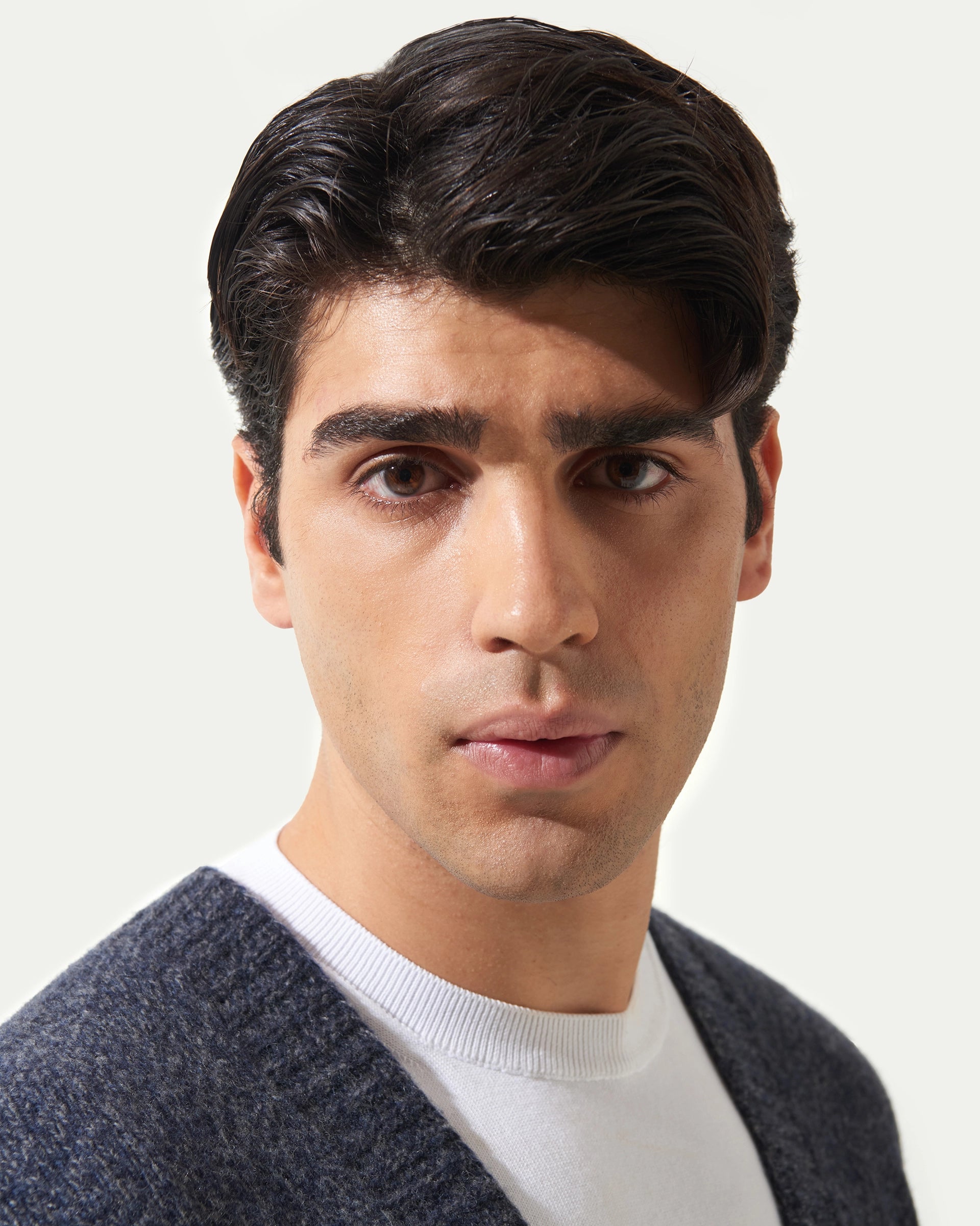 Blue Cardigan Merino wool  fineness 5 sweater