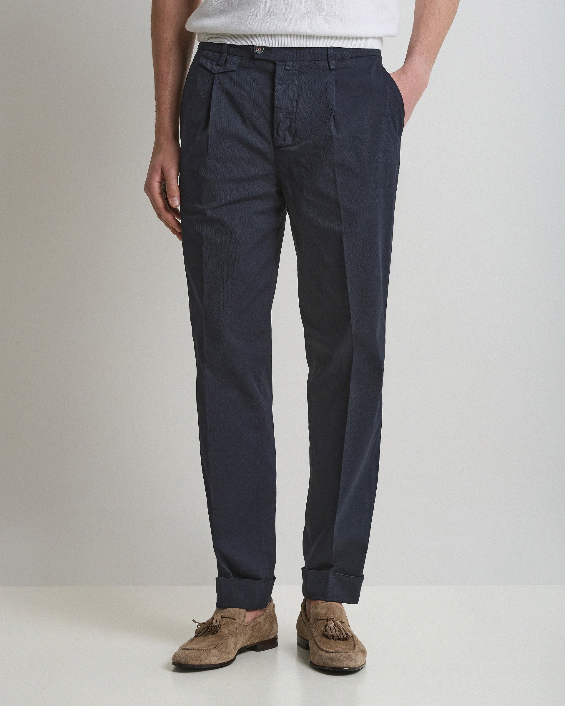 Blue Cotton Stretch  carrot Pants with pleats and button fastening