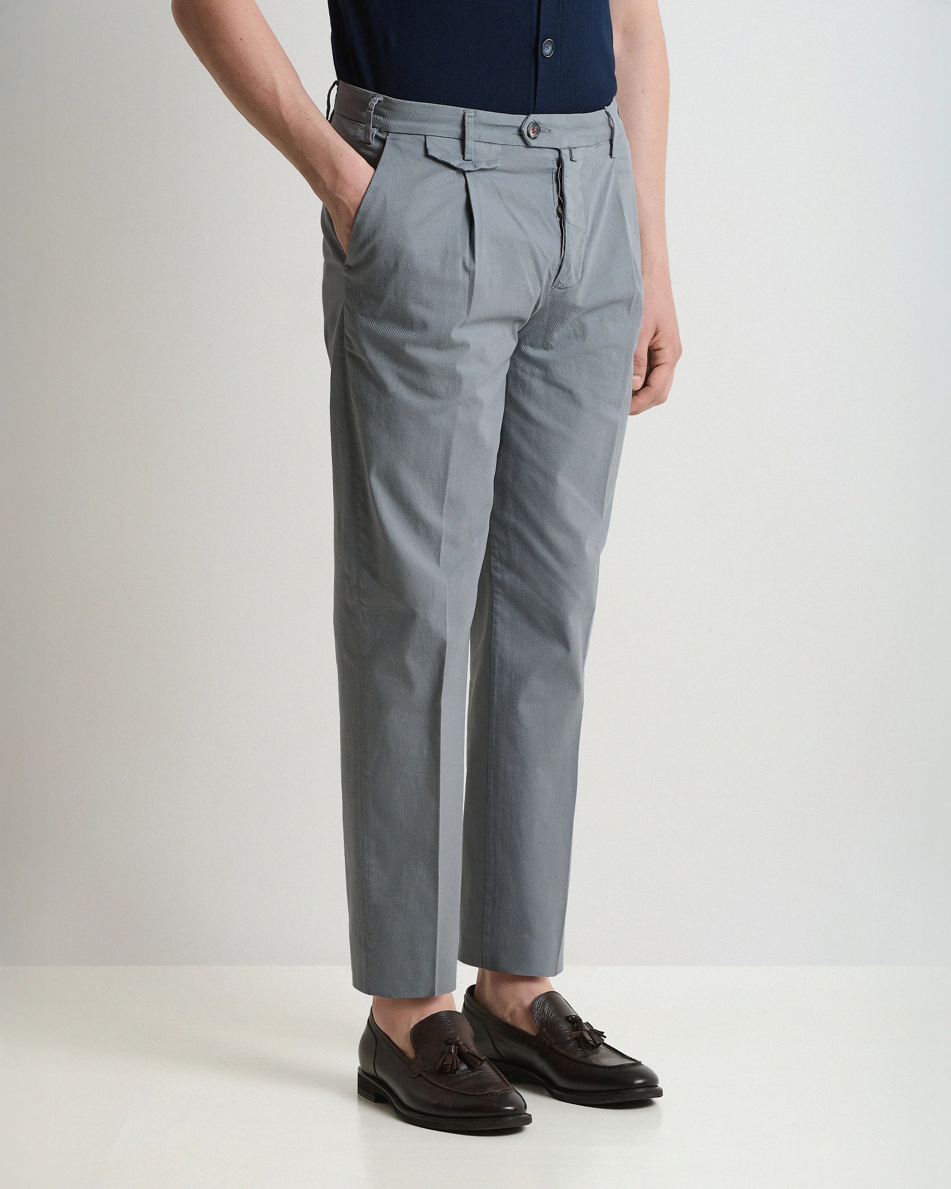 Grey Cotton Stretch carrot Pants with pleats and button fastening