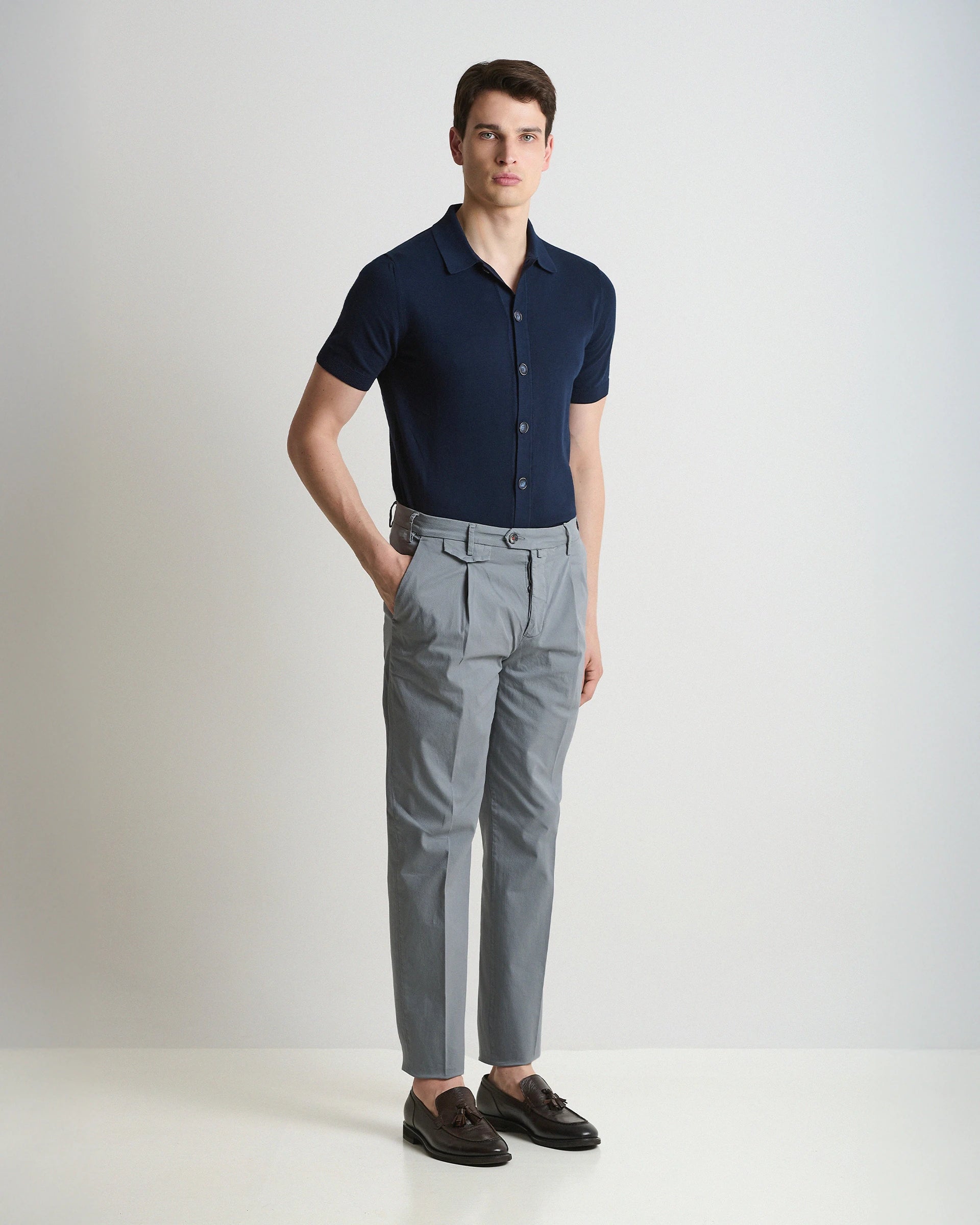 Grey Cotton Stretch carrot Pants with pleats and button fastening